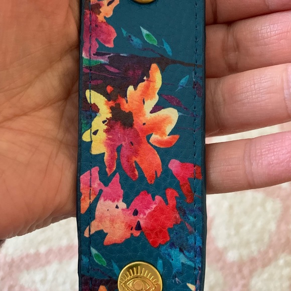 Watch me creations Apple Watch band 38/40/41 adapters . - Picture 5 of 12